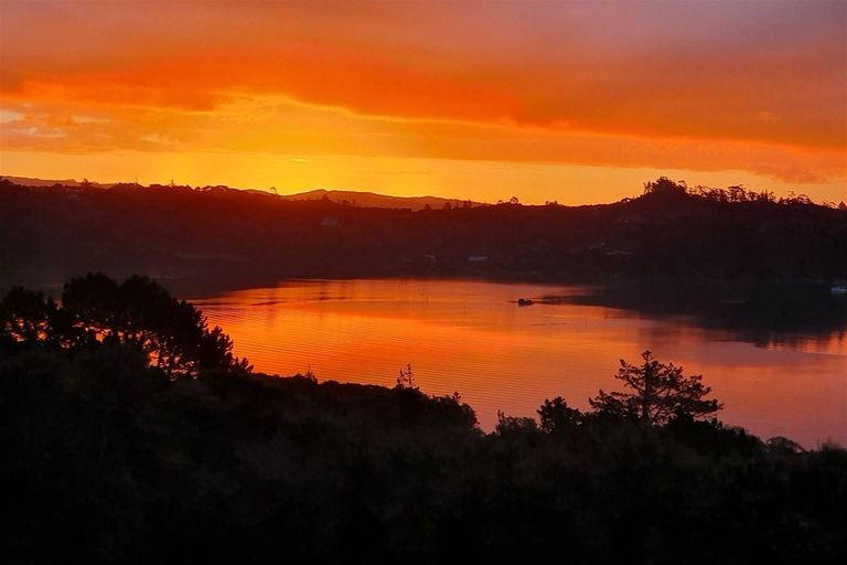 Photo of property in 9 Toi Track, Russell, 0272