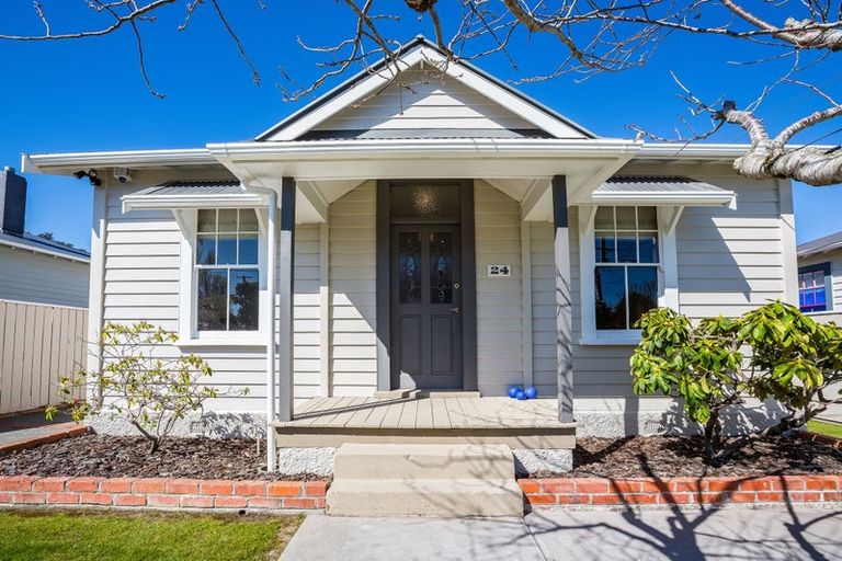 Photo of property in 24 Elizabeth Street, Moera, Lower Hutt, 5010