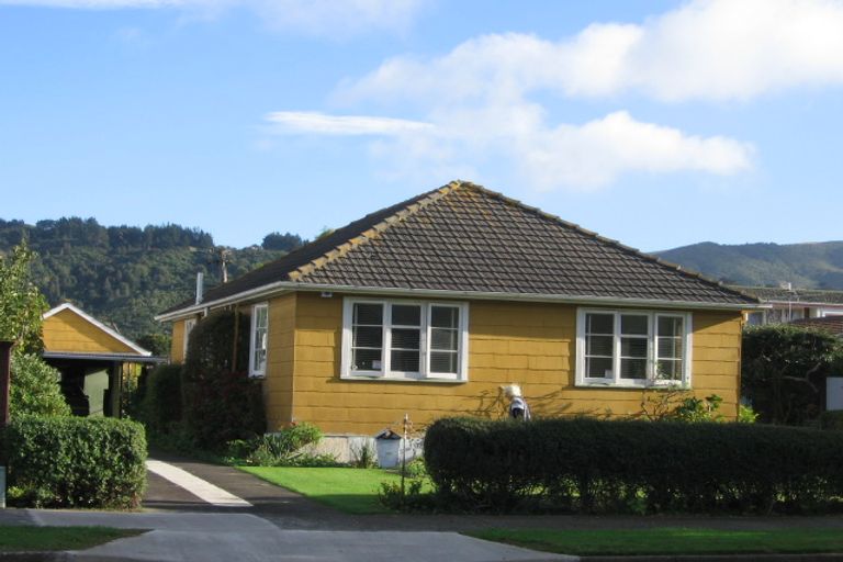 Photo of property in 1177 High Street, Taita, Lower Hutt, 5011