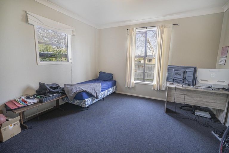 Photo of property in 16 Charles Street, Grasmere, Invercargill, 9810
