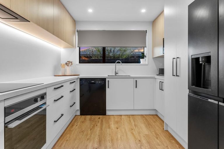 Photo of property in 12 Mervyn Drive, Avondale, Christchurch, 8061