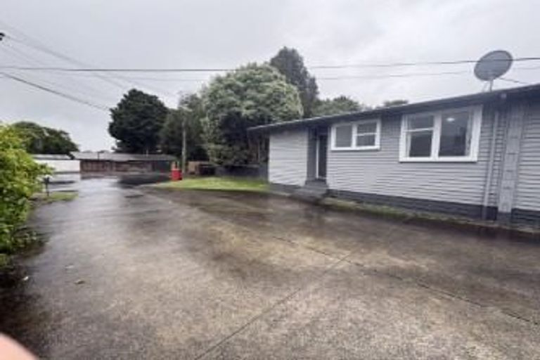 Photo of property in 30a Benge Crescent, Clouston Park, Upper Hutt, 5018