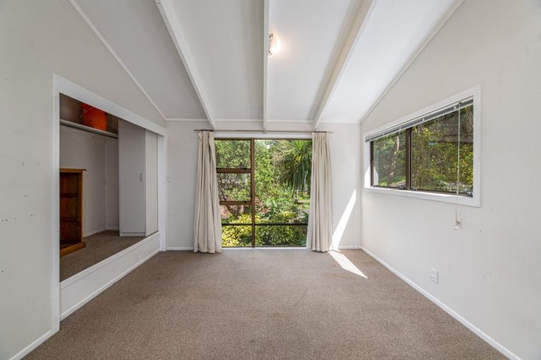 Photo of property in 32 Foster Avenue, Huia, Auckland, 0604