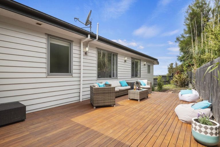 Photo of property in 21 Golden Morning Drive, Albany Heights, Auckland, 0632
