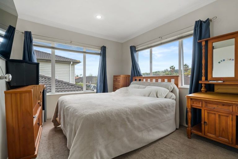 Photo of property in 327 Chapel Road, Flat Bush, Auckland, 2016