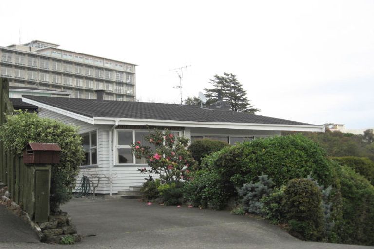 Photo of property in 5 Sixty Fifth Street, Hospital Hill, Napier, 4110