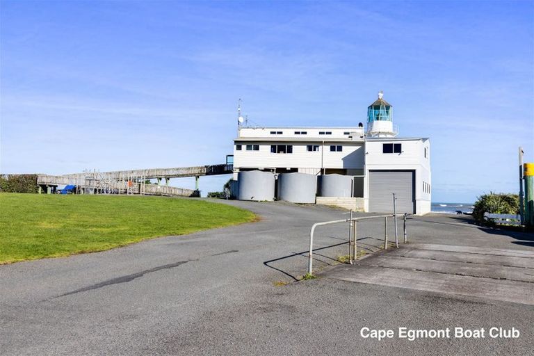 Photo of property in 32 Anglers Avenue, Warea, 4381