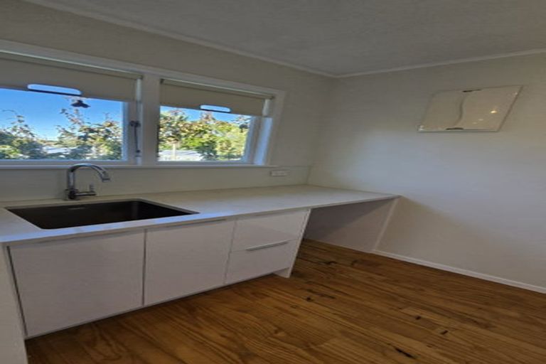 Photo of property in 10 Linley Place, Hillcrest, Auckland, 0627