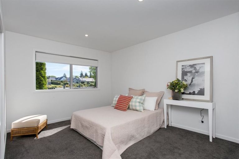 Photo of property in 28 Oakgrove Drive, Rangiora, 7400