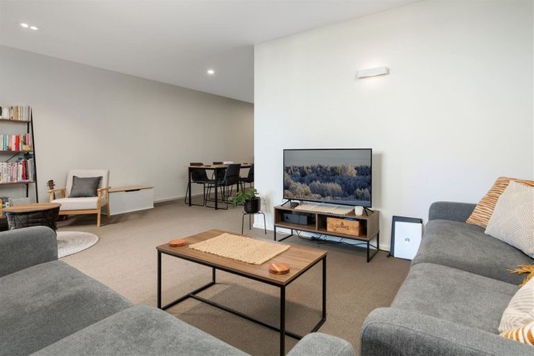 Photo of property in 2-06/424 Maunganui Road, Mount Maunganui, 3116