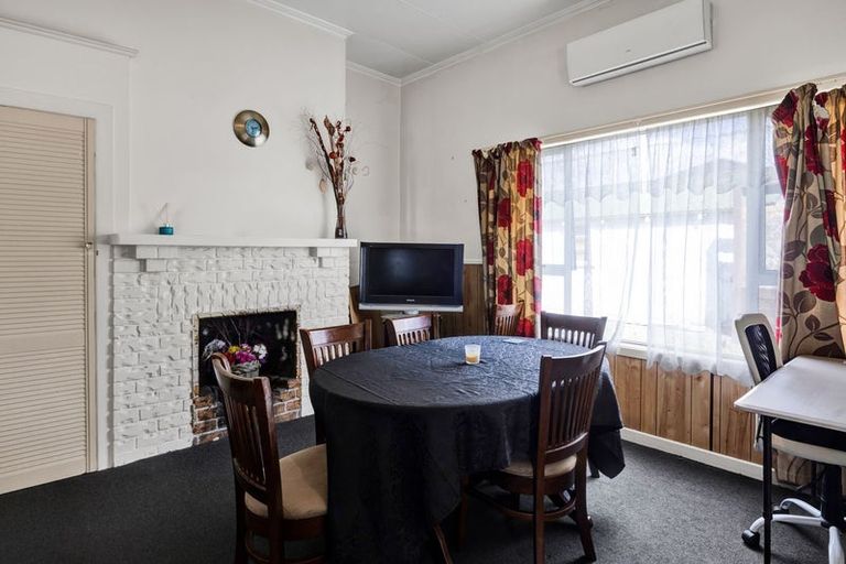 Photo of property in 49 Collins Street, Hawera, 4610