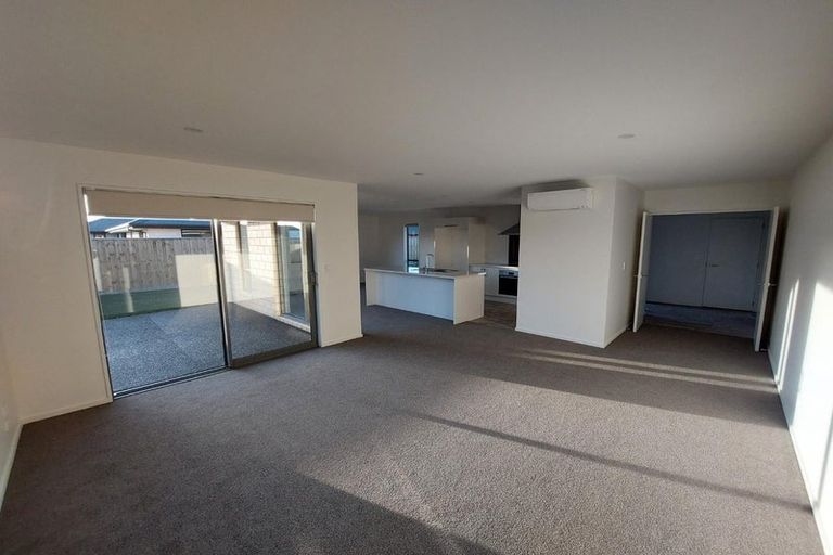 Photo of property in 118 Shillingford Boulevard, Rolleston, 7615