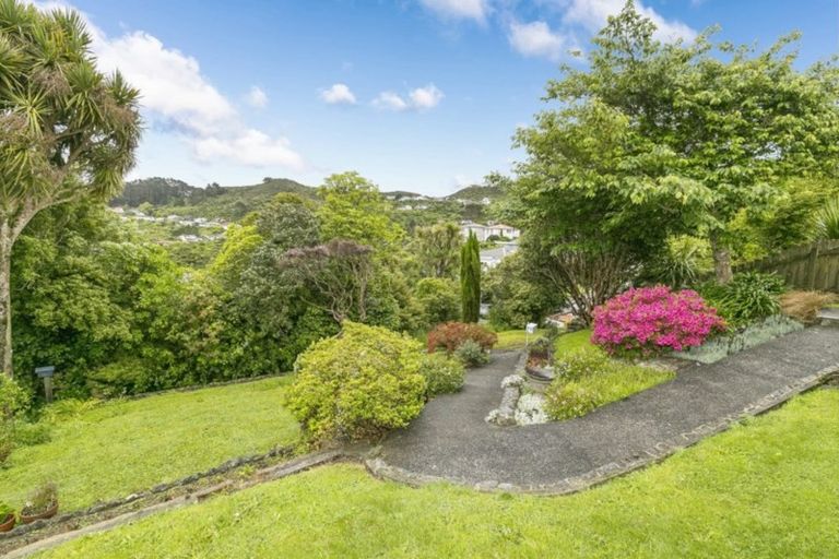 Photo of property in 4 Montgomery Avenue, Karori, Wellington, 6012