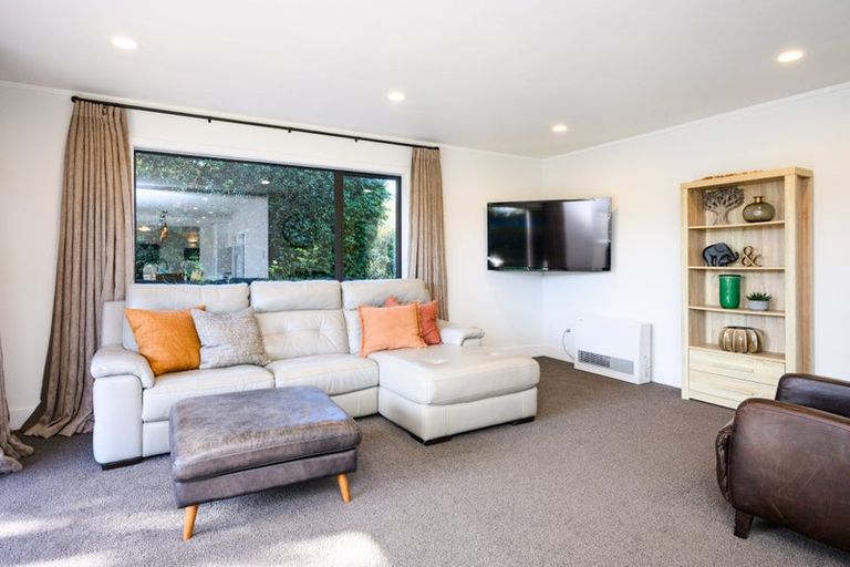 Photo of property in 281 Fitzherbert Avenue, West End, Palmerston North, 4410