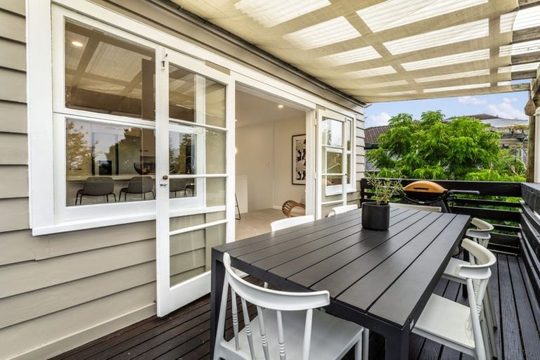 Photo of property in 1/11 Norman Road, Hauraki, Auckland, 0622