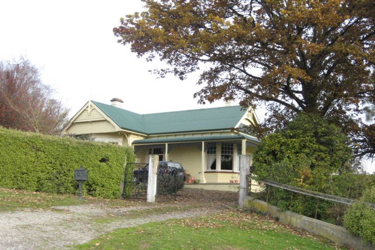 Photo of property in 12 Hill Street, Lawrence, 9532