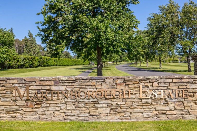 Photo of property in 5 Eagle Place, Martinborough, 5711