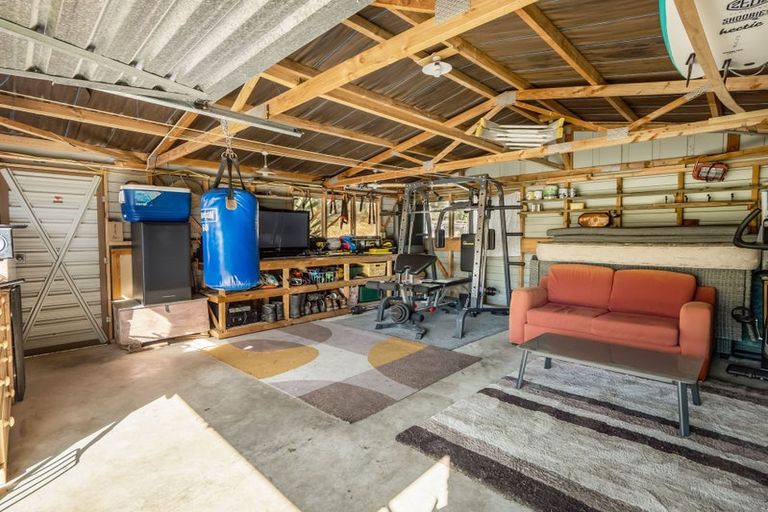 Photo of property in 23 Worcester Street, Hampden, 9410