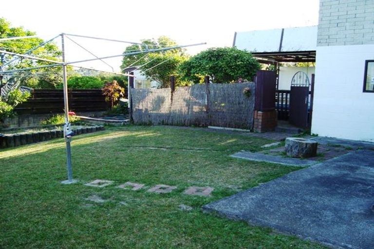 Photo of property in 81 Weatherly Road, Torbay, Auckland, 0630