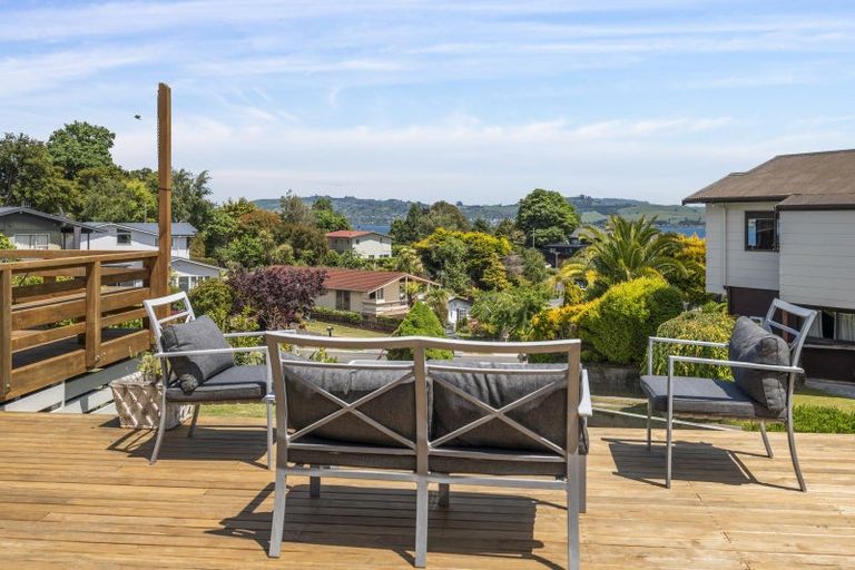 Photo of property in 54 Tremaine Avenue, Two Mile Bay, Taupo, 3330