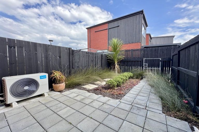 Photo of property in 25 Erina Road, Wiri, Auckland, 2104
