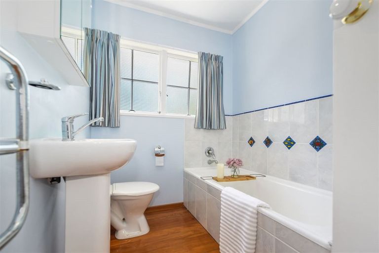 Photo of property in 45 Balfour Crescent, Riverlea, Hamilton, 3216