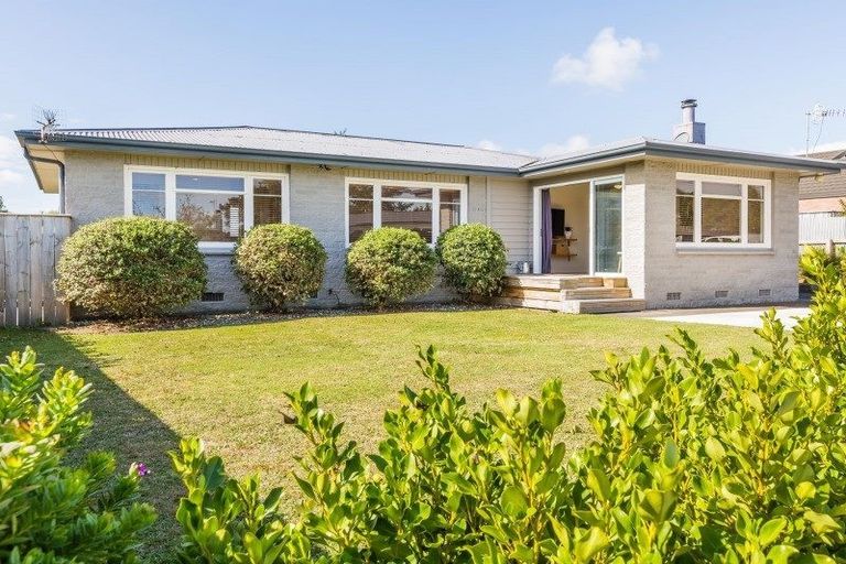 Photo of property in 19 Ngarimu Street, Havelock North, 4130