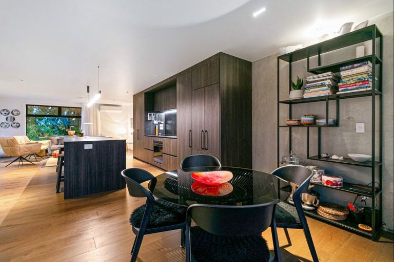 Photo of property in 1/279 Lake Road, Belmont, Auckland, 0622