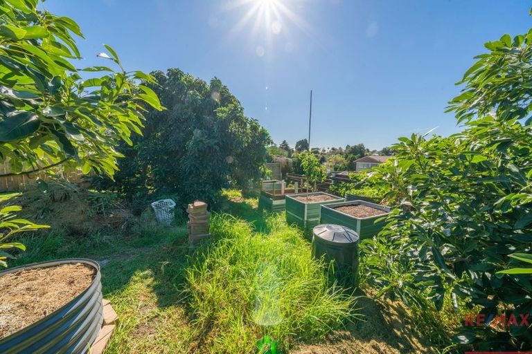 Photo of property in 400 Great South Road, Opaheke, Papakura, 2113