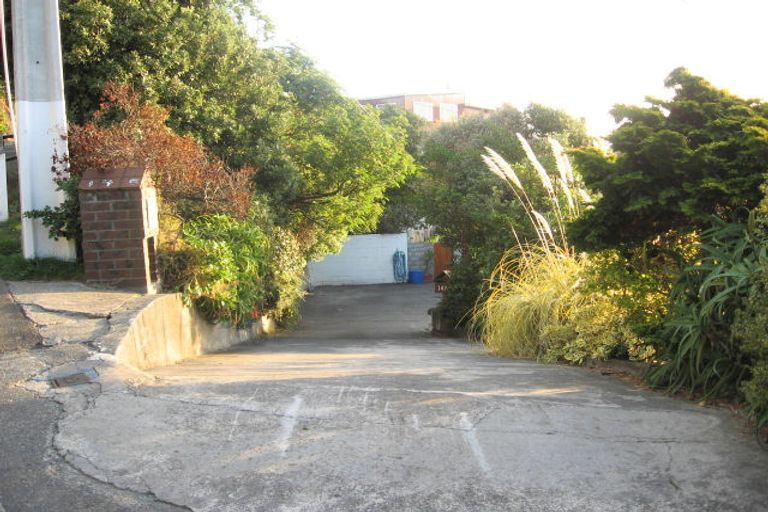 Photo of property in 145 Seatoun Heights Road, Miramar, Wellington, 6022