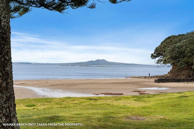 Photo of property in 1/18 Mizpah Road, Torbay, Auckland, 0630