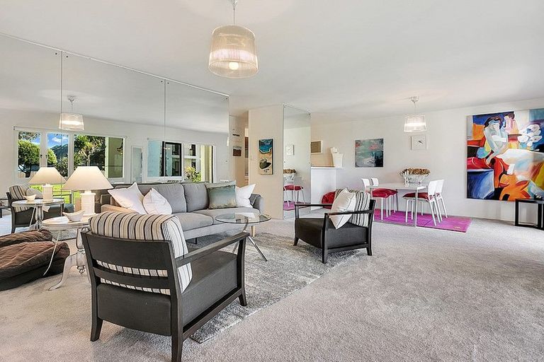 Photo of property in 3/34 Waiwera Place, Waiwera, Orewa, 0994