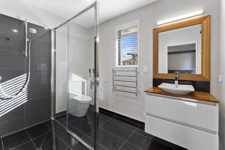 Photo of property in 2 Claremont Crescent, Amberley, 7410