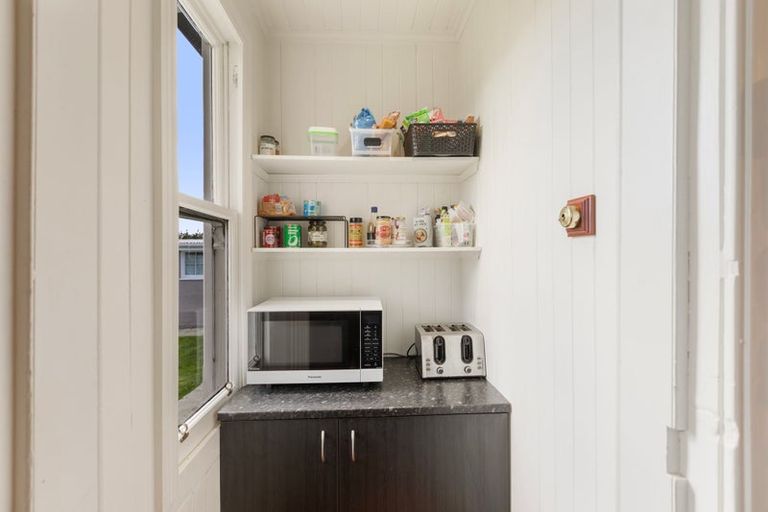 Photo of property in 36 Railway Esplanade, East Gore, Gore, 9710