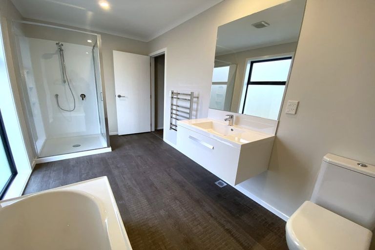 Photo of property in 23 Koreke Close, Kenepuru, Porirua, 5022