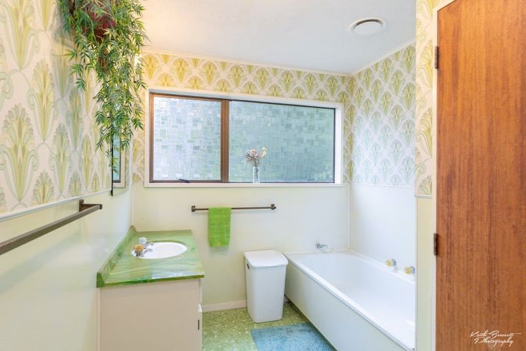 Photo of property in 456a Stokes Valley Road, Stokes Valley, Lower Hutt, 5019