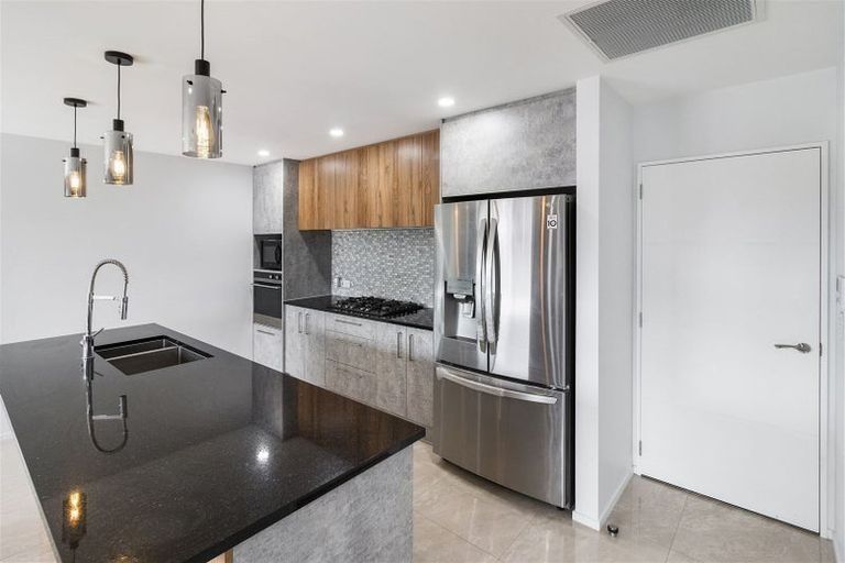 Photo of property in 6 Solitary Lane, Rolleston, 7615