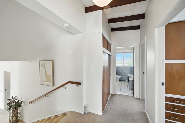 Photo of property in 7 Rosedale Place, Avonhead, Christchurch, 8042