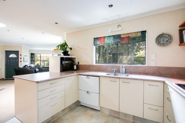 Photo of property in 69b Church Road, Taradale, Napier, 4112