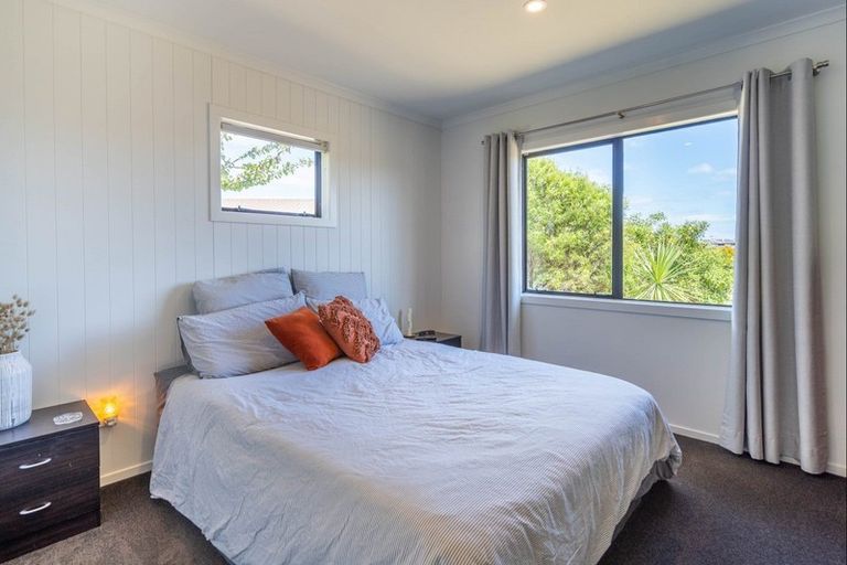 Photo of property in 11 Dennis Taylor Court, Paraparaumu, 5032