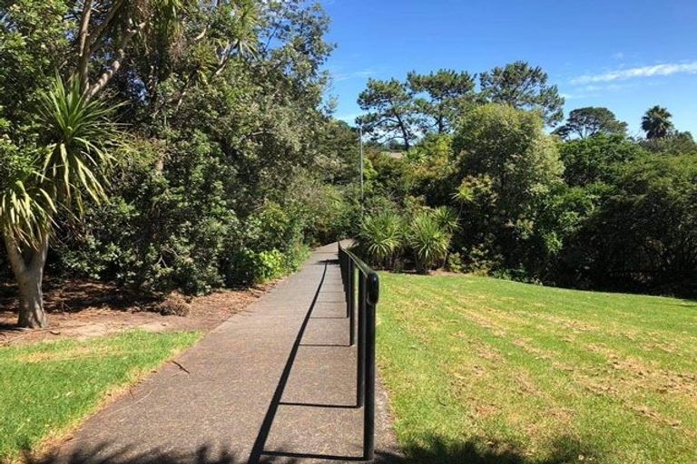 Photo of property in 25 Caspian Close, New Lynn, Auckland, 0600