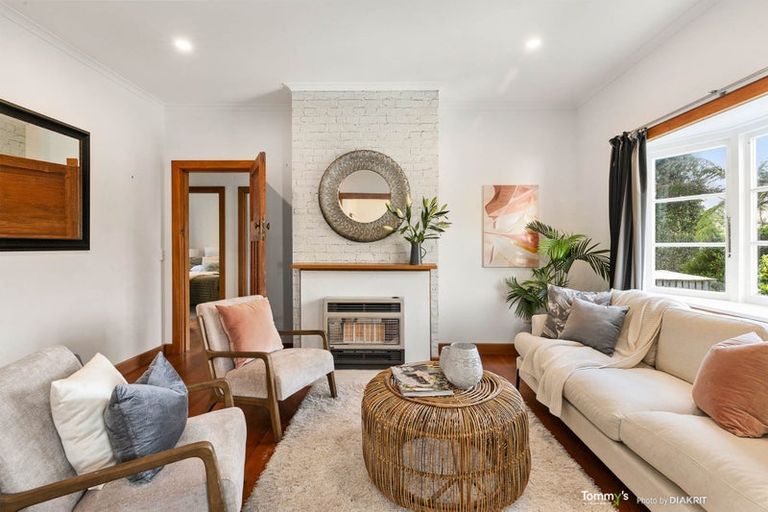 Photo of property in 6 Hathaway Avenue, Karori, Wellington, 6012