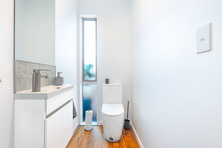 Photo of property in 2/179 Weston Road, St Albans, Christchurch, 8052