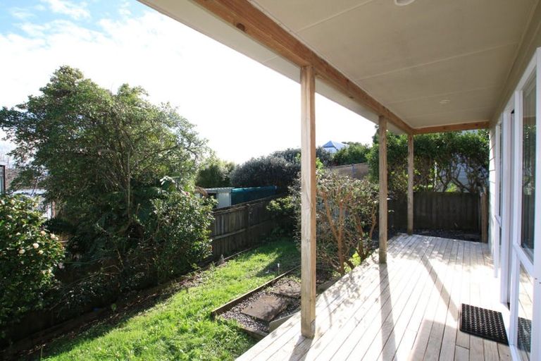 Photo of property in 306 Sunset Road, Windsor Park, Auckland, 0632