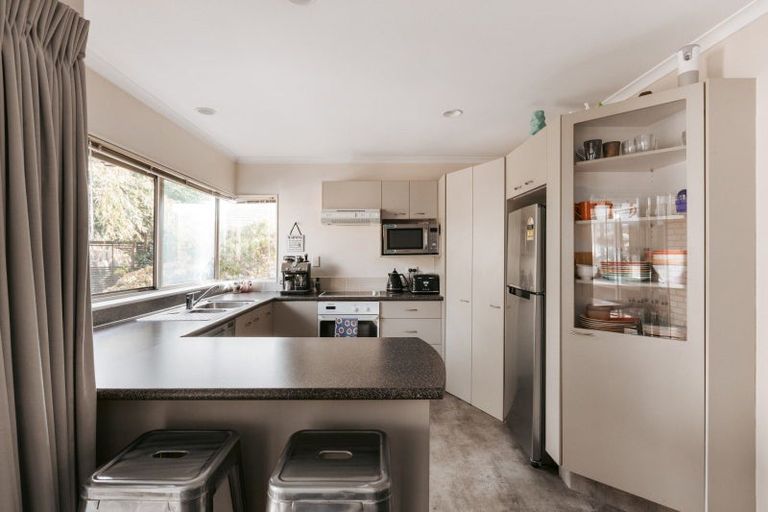 Photo of property in 5 Evansbel Place, Papamoa Beach, Papamoa, 3118