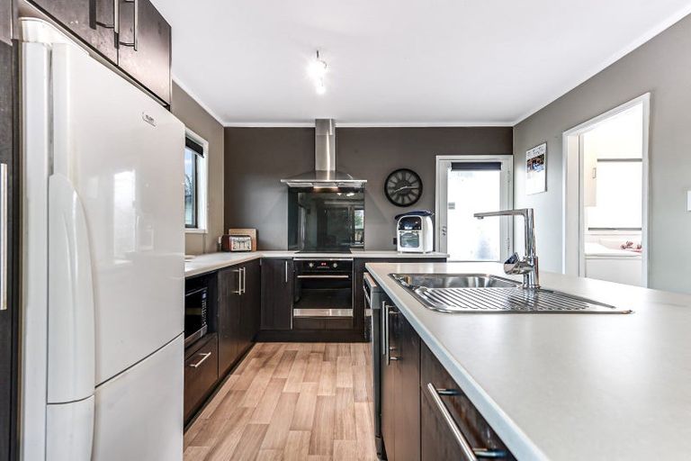 Photo of property in 3 Jasmine Avenue, Dinsdale, Hamilton, 3204