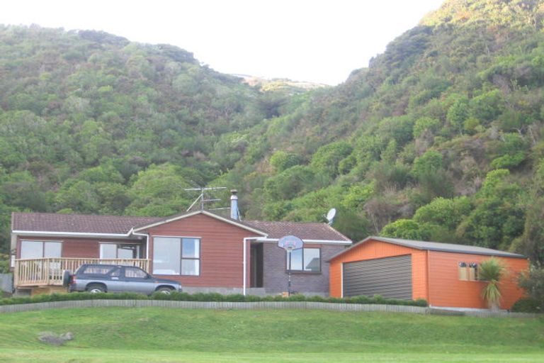 Photo of property in 103-105 Eskdale Road, Papakowhai, Porirua, 5024