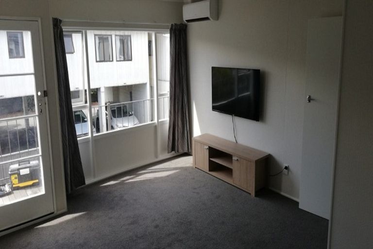 Photo of property in 2/29 Brockworth Place, Riccarton, Christchurch, 8011