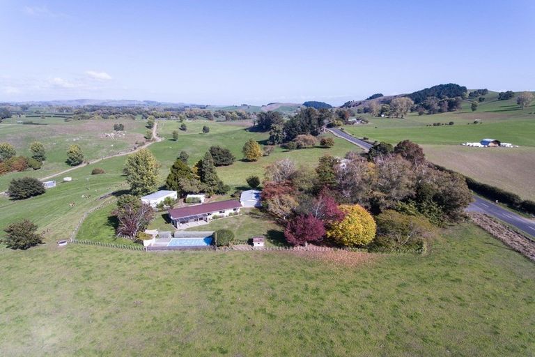 Photo of property in 237 Happy Valley Road, Wharepuhunga, Te Awamutu, 3873