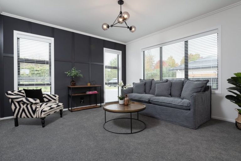 Photo of property in 5 Washingtonia Way, Omokoroa, 3114